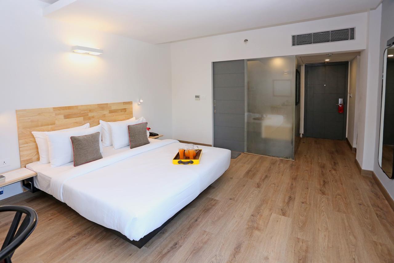 Oyo Townhouse 015 Lajpat Nagar Hotel New Delhi Exterior photo